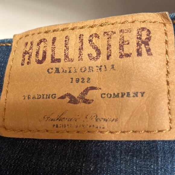 Hollister shorts set of two - Picture 5 of 5